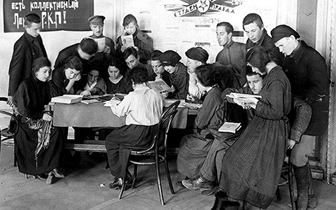 «В кругу сверстников»: как переделывали молодежь 1920-х